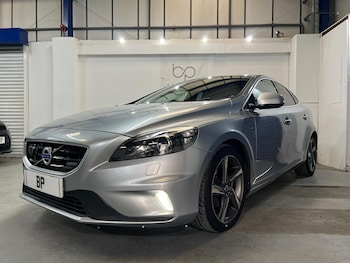 Used Volvo V40 2014 for sale - 76991421: Photo