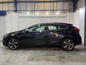 Used Volvo V40 2015 for sale - 75311893: Photo