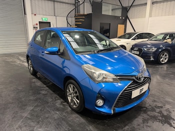 Used Toyota Yaris 2015 for sale - 77455069: Photo