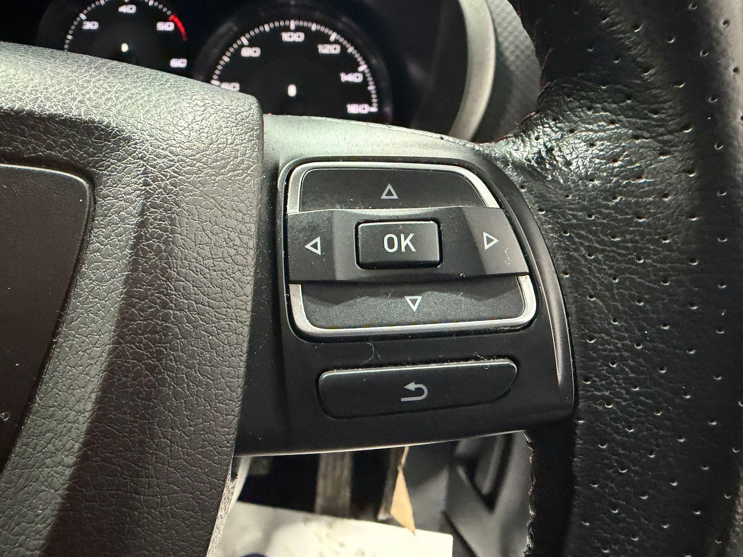 Used SEAT Leon 2011 for sale - 77441007: Photo 18