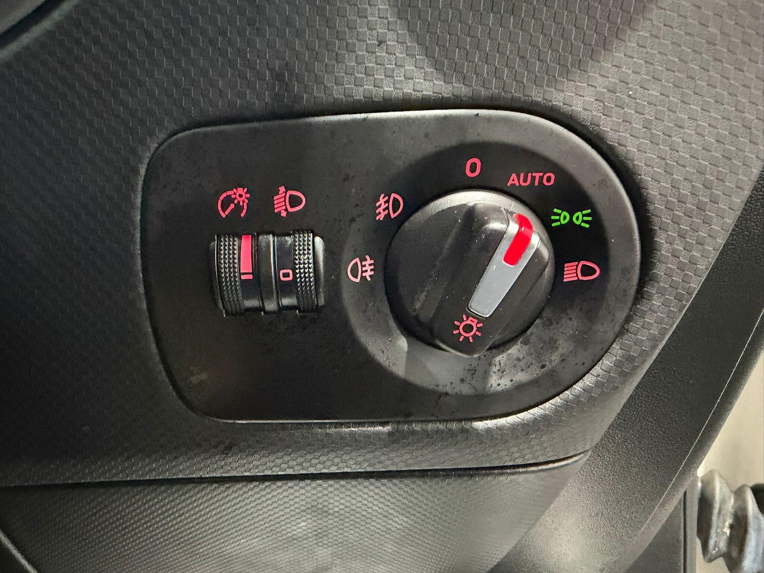 Used SEAT Leon 2011 for sale - 77441007: Photo 19