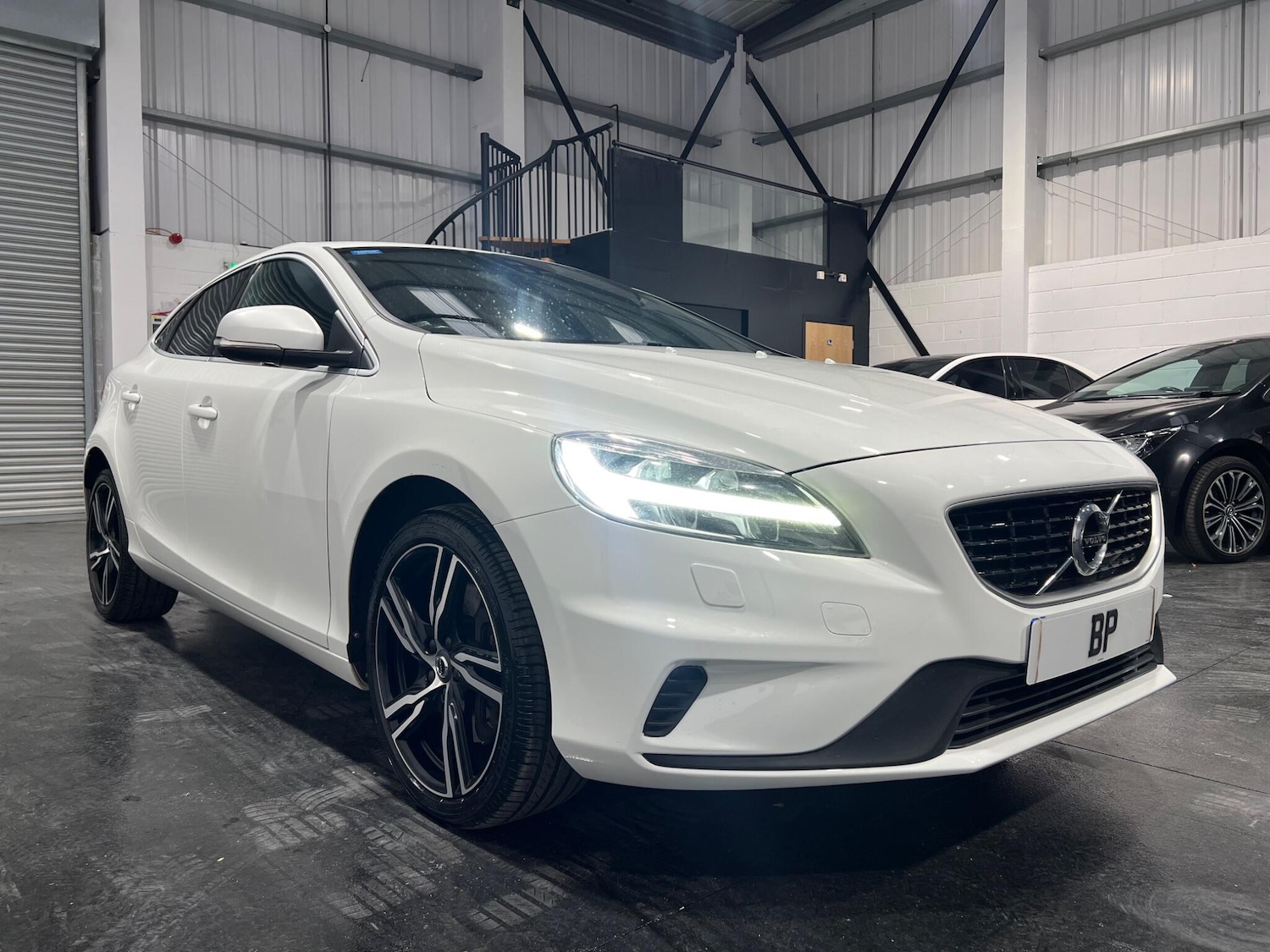 Used Volvo V40 2016 for sale - 76284003: Photo 1