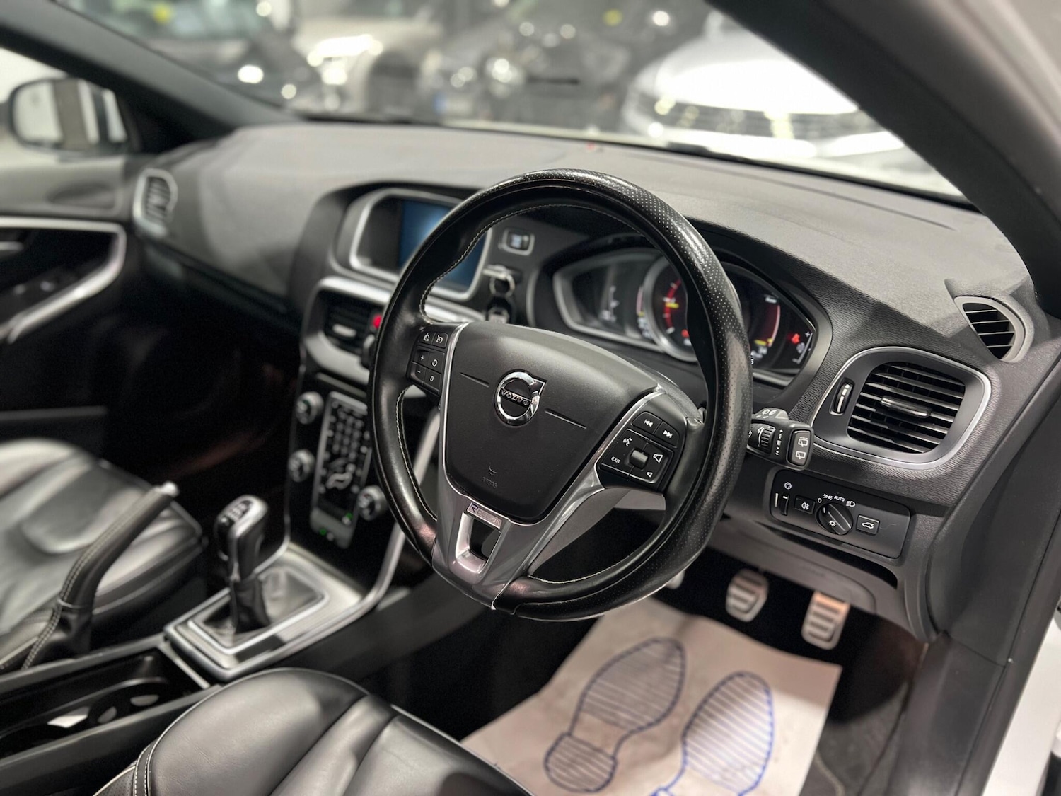 Used Volvo V40 2016 for sale - 76284003: Photo 12