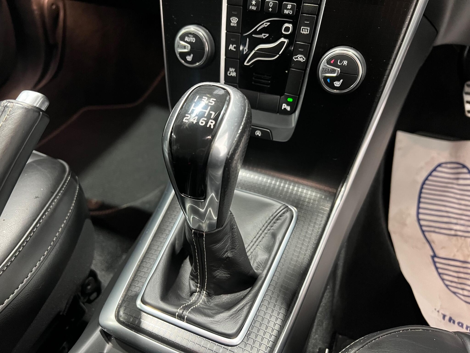 Used Volvo V40 2016 for sale - 76284003: Photo 13