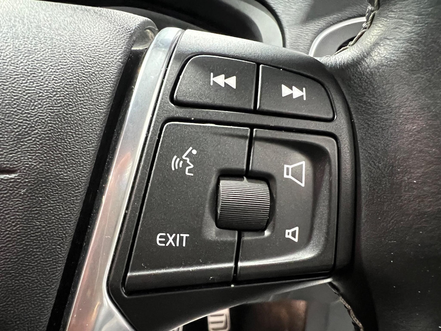 Used Volvo V40 2016 for sale - 76284003: Photo 19