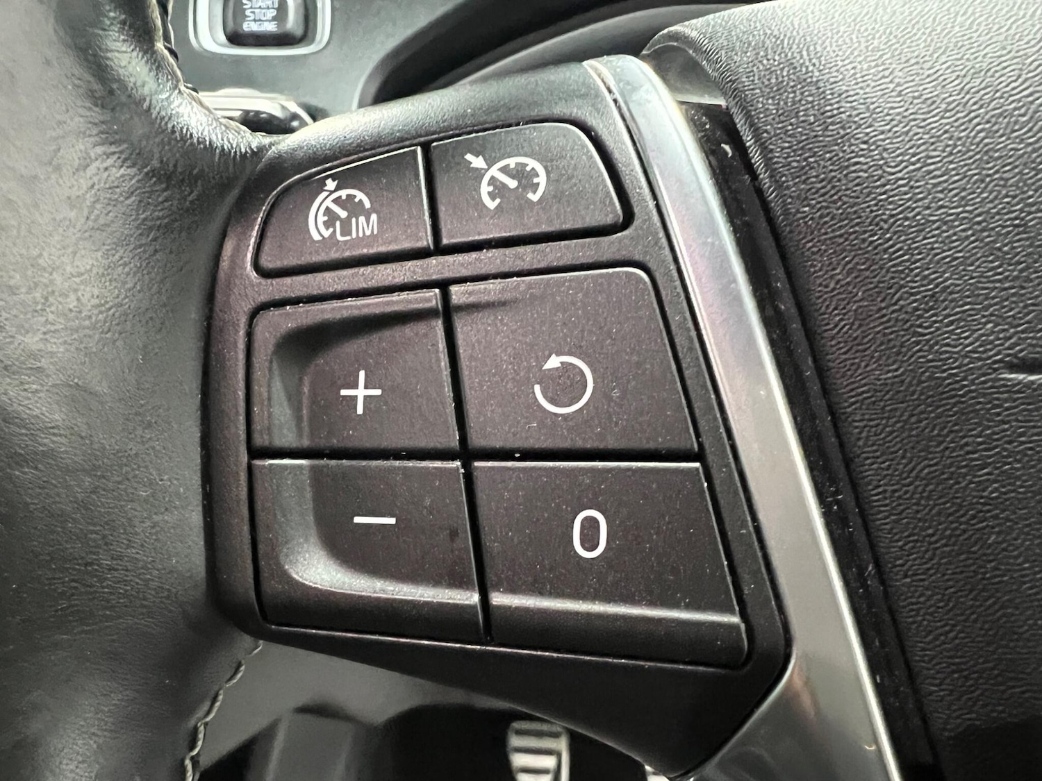 Used Volvo V40 2016 for sale - 76284003: Photo 20