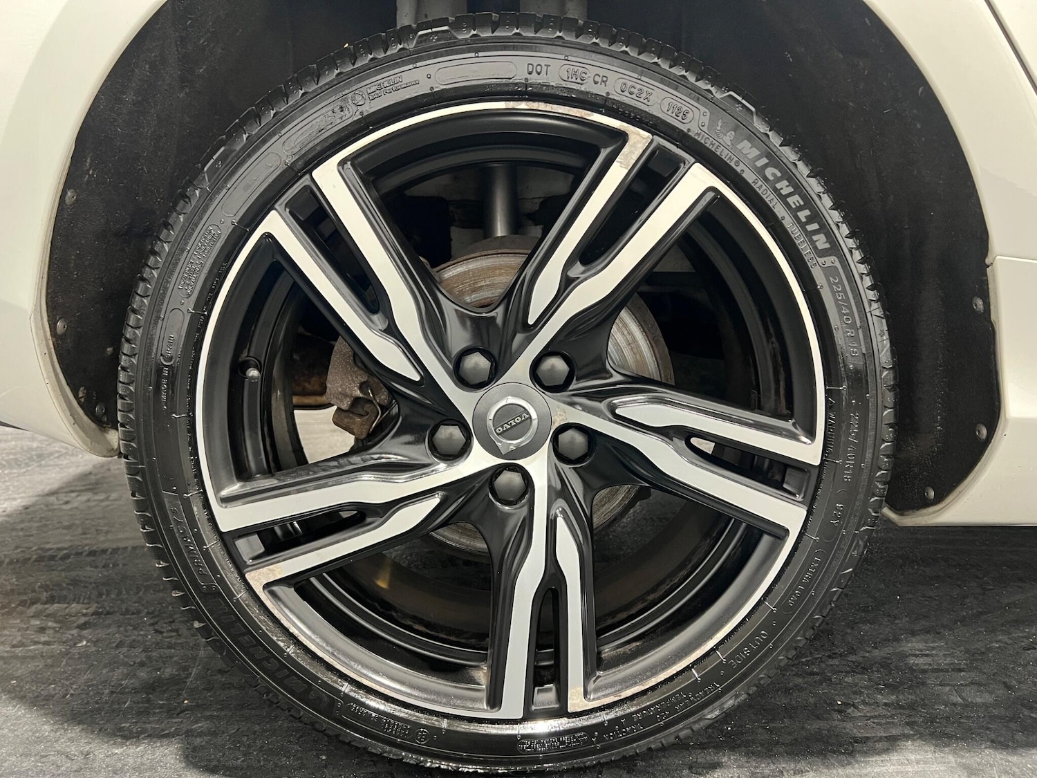 Used Volvo V40 2016 for sale - 76284003: Photo 24