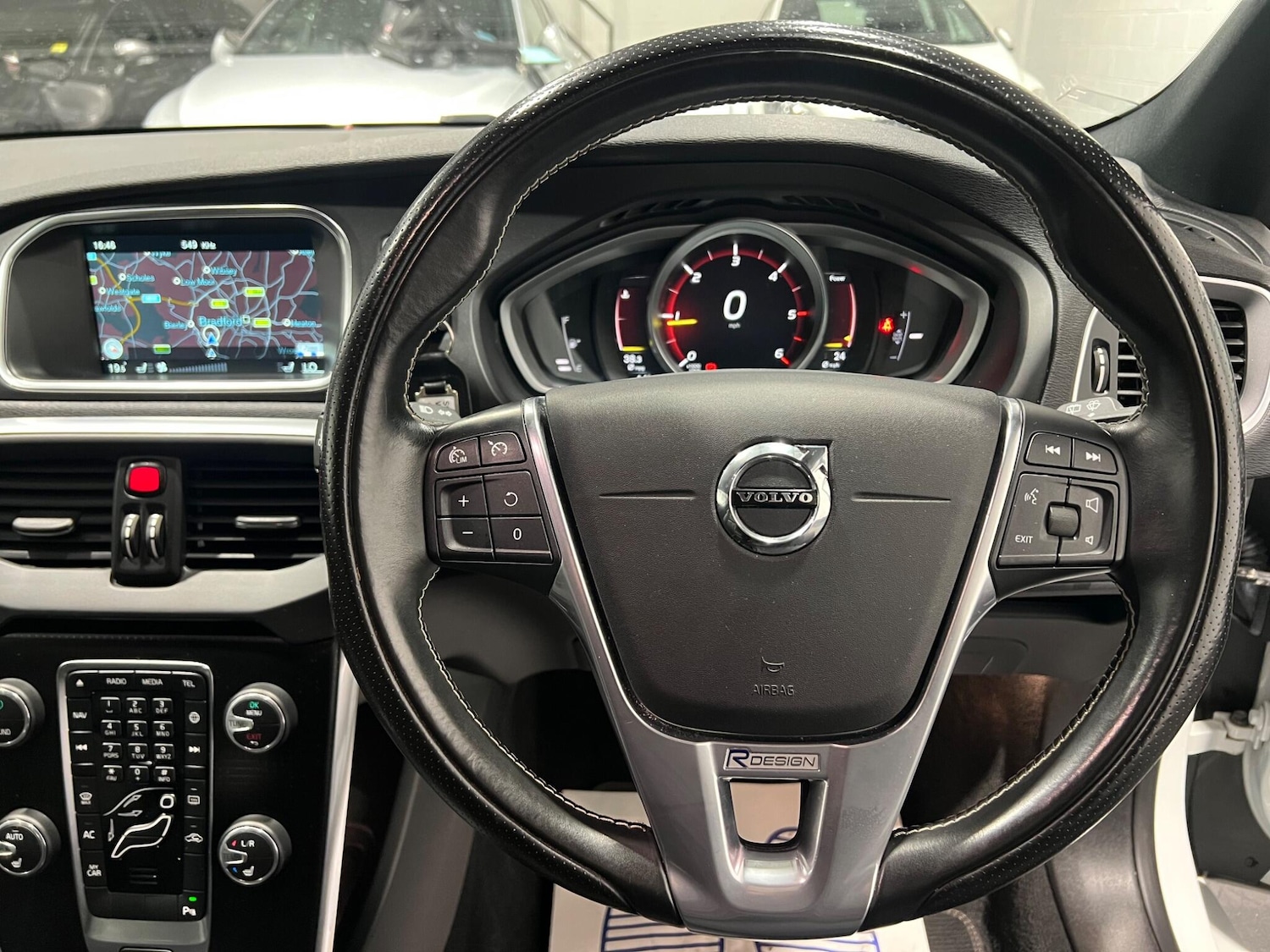 Used Volvo V40 2016 for sale - 76284003: Photo 27
