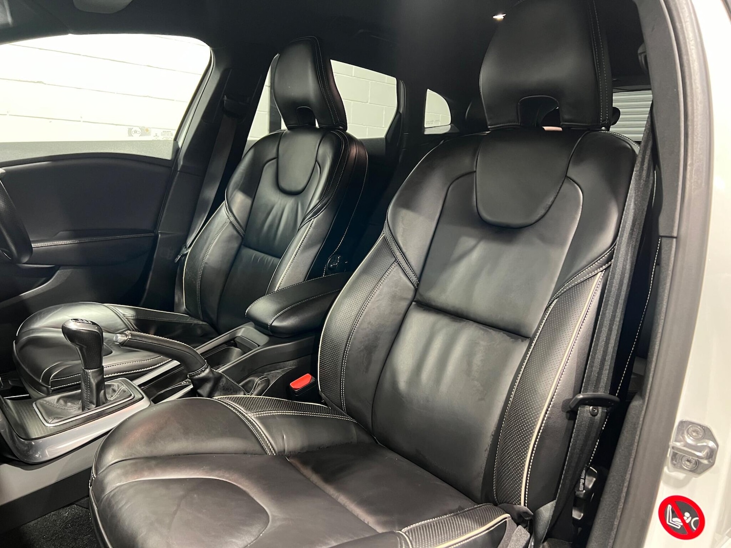 Used Volvo V40 2016 for sale - 76284003: Photo 28
