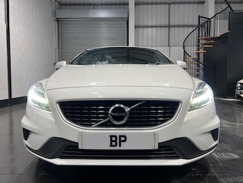 Used Volvo V40 2016 for sale - 76284003: Photo