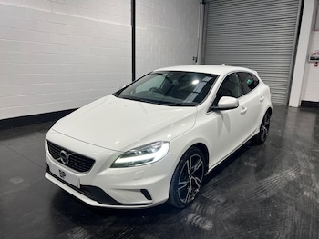 Used Volvo V40 2016 for sale - 76284003: Photo