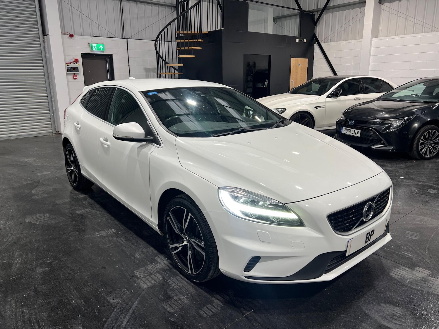 Used Volvo V40 2016 for sale - 76284003: Photo 5