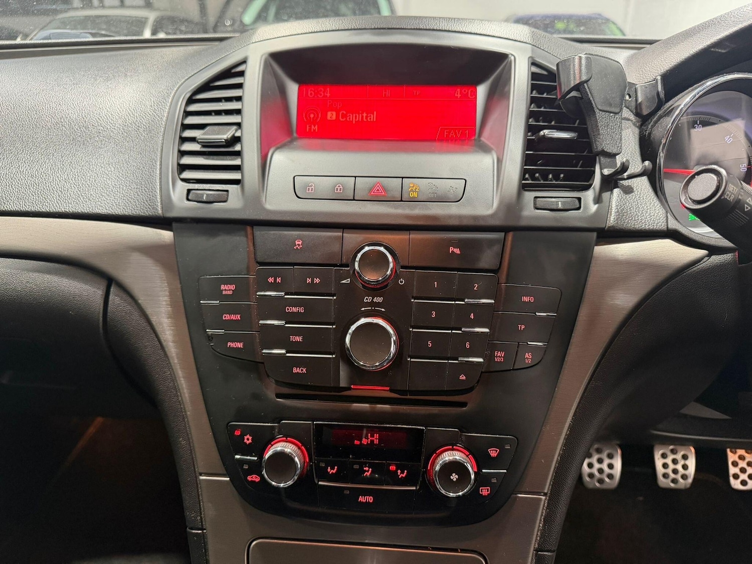 Used Vauxhall Insignia 2011 for sale - 77670356: Photo 26