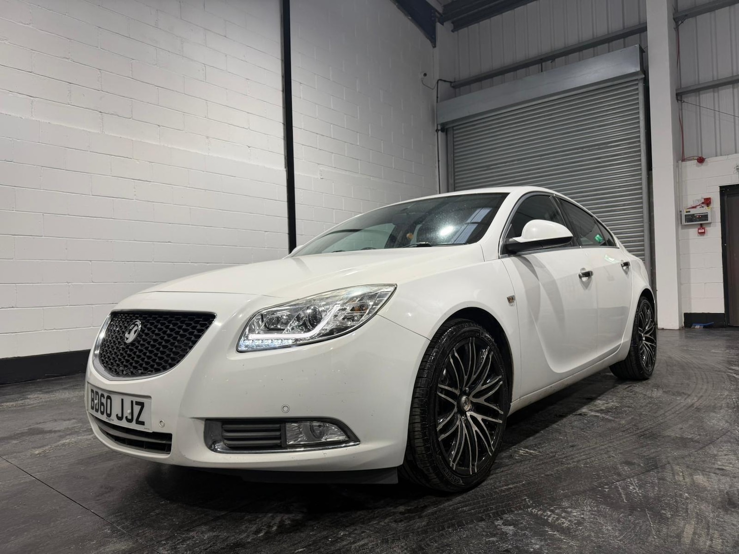 Used Vauxhall Insignia 2011 for sale - 77670356: Photo 3