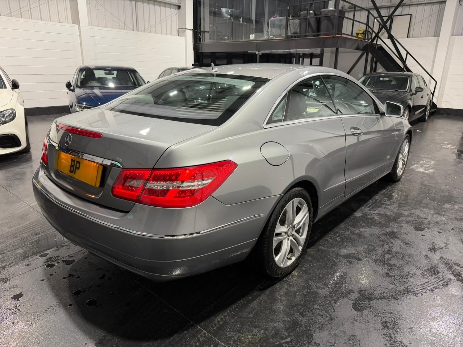 Used Mercedes-Benz E Class 2011 for sale - 77523863: Photo 12