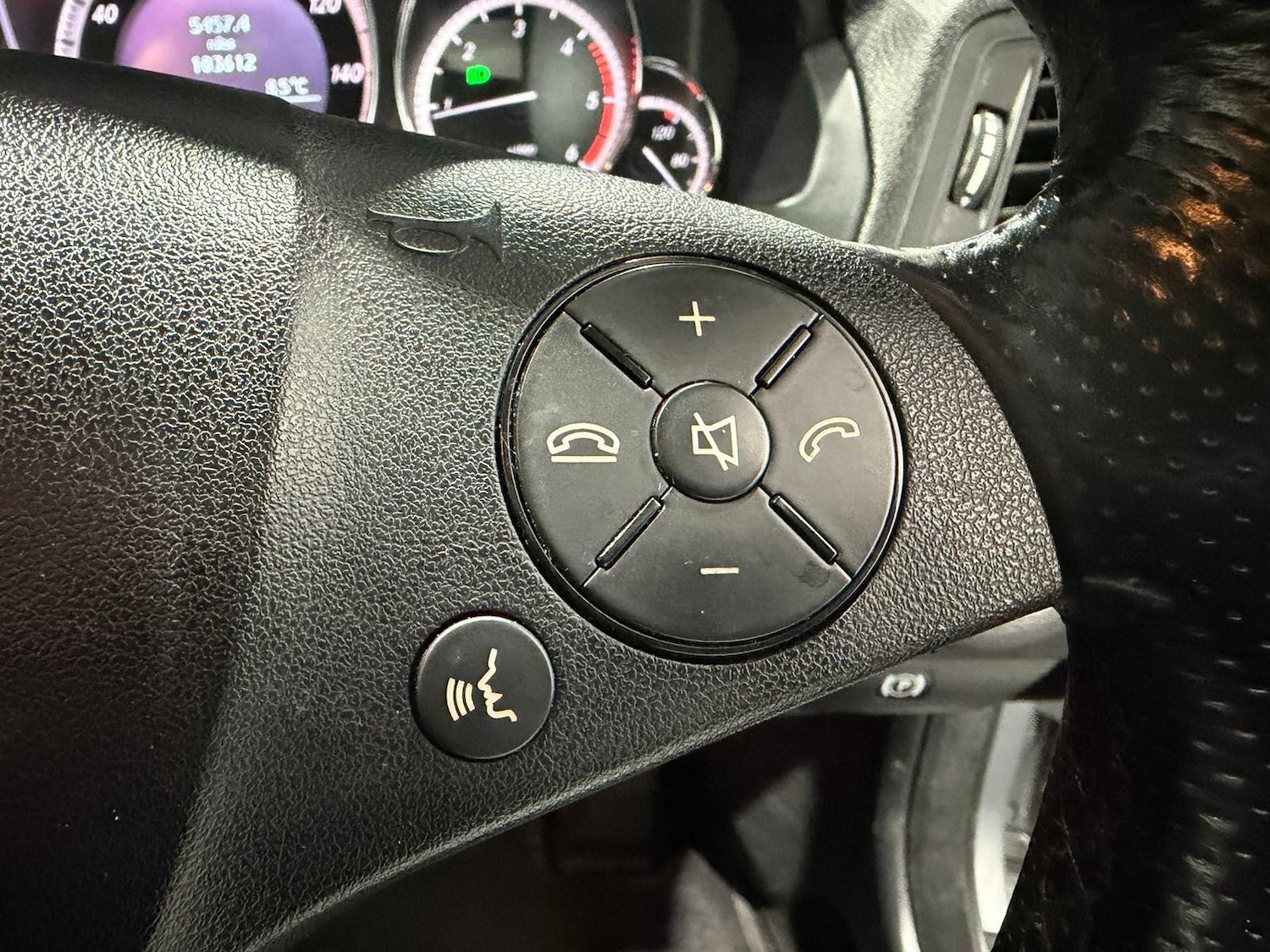 Used Mercedes-Benz E Class 2011 for sale - 77523863: Photo 19