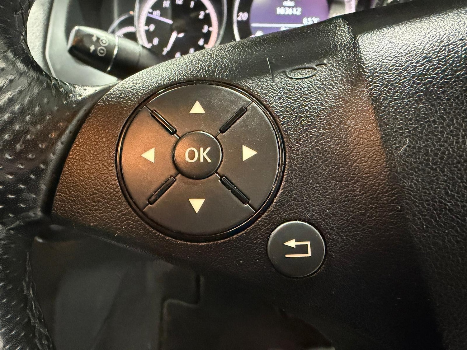 Used Mercedes-Benz E Class 2011 for sale - 77523863: Photo 20