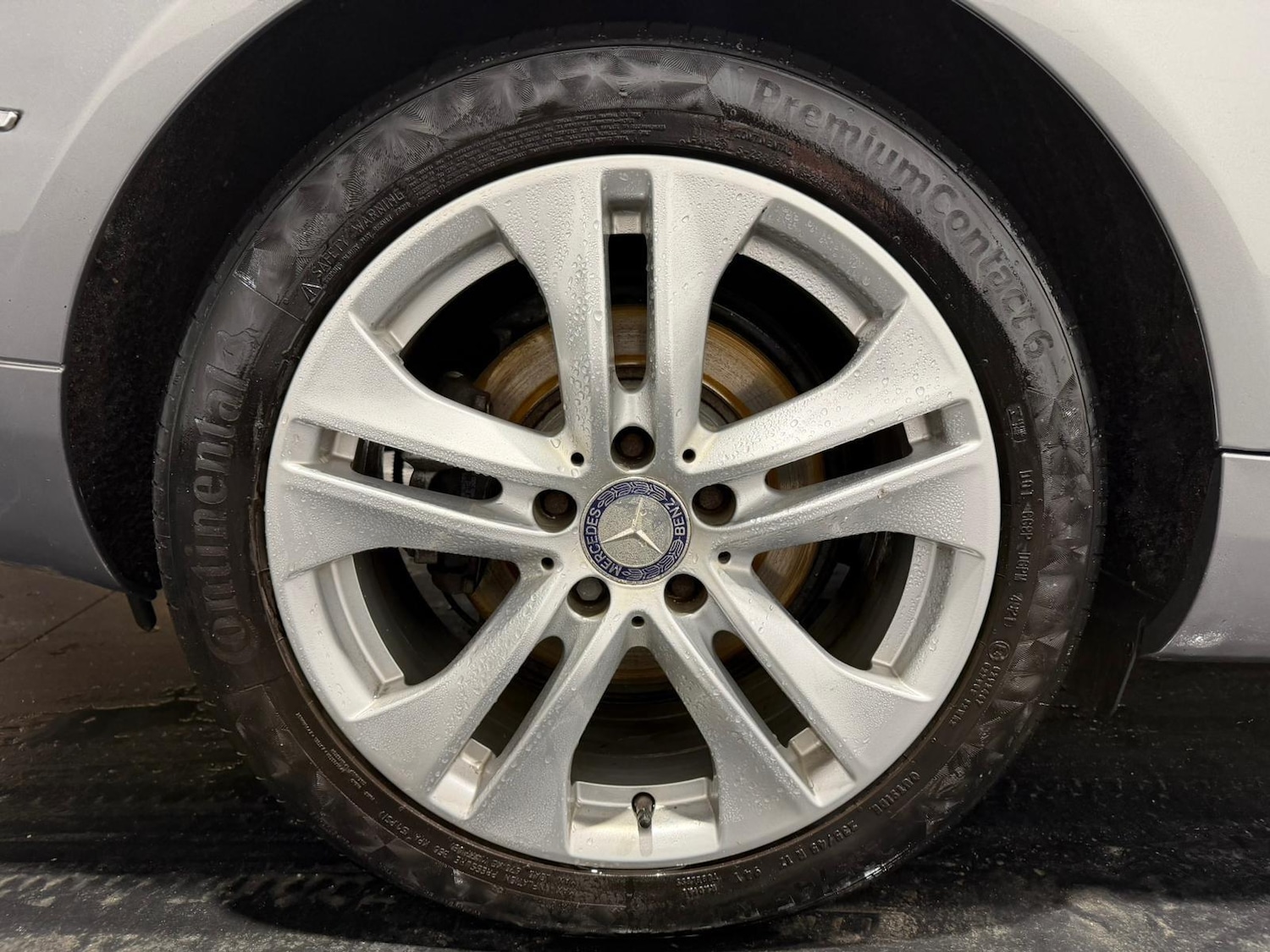 Used Mercedes-Benz E Class 2011 for sale - 77523863: Photo 23