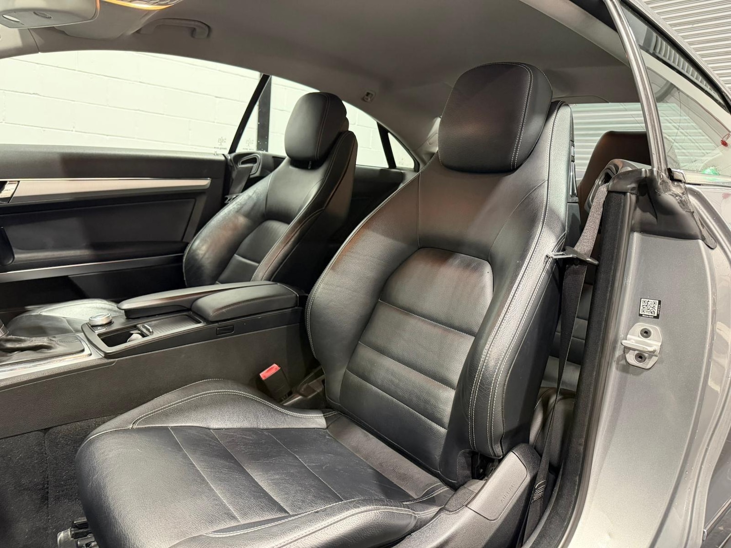 Used Mercedes-Benz E Class 2011 for sale - 77523863: Photo 34