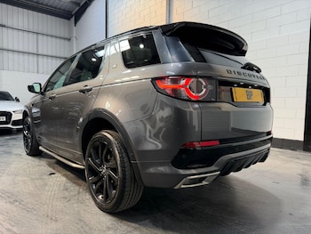 Used Land Rover Discovery Sport 2017 for sale - 78220306: Photo