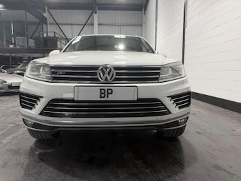 Used Volkswagen Touareg 2015 for sale - 78957972: Photo