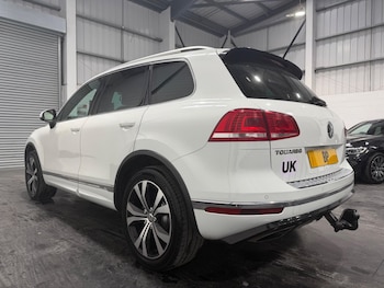 Used Volkswagen Touareg 2015 for sale - 78957972: Photo