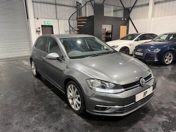 Used Volkswagen Golf 2017 for sale - 77454853: Photo