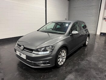 Used Volkswagen Golf 2017 for sale - 77454853: Photo