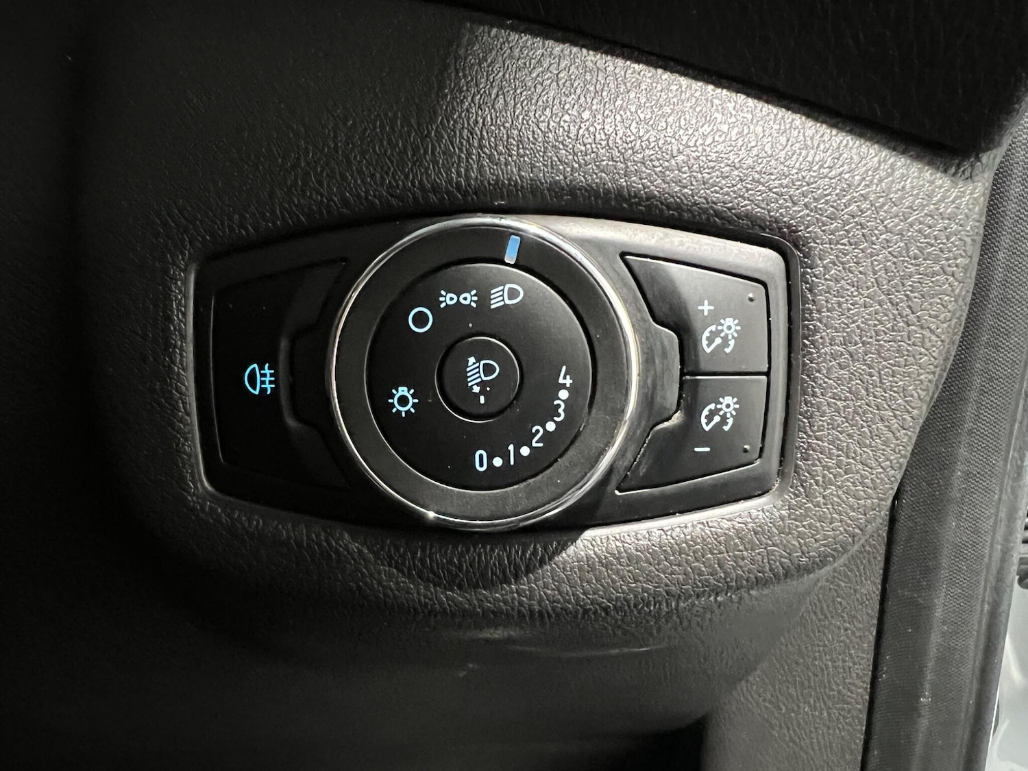 Used Ford Transit Connect 2017 for sale - 76389193: Photo 10