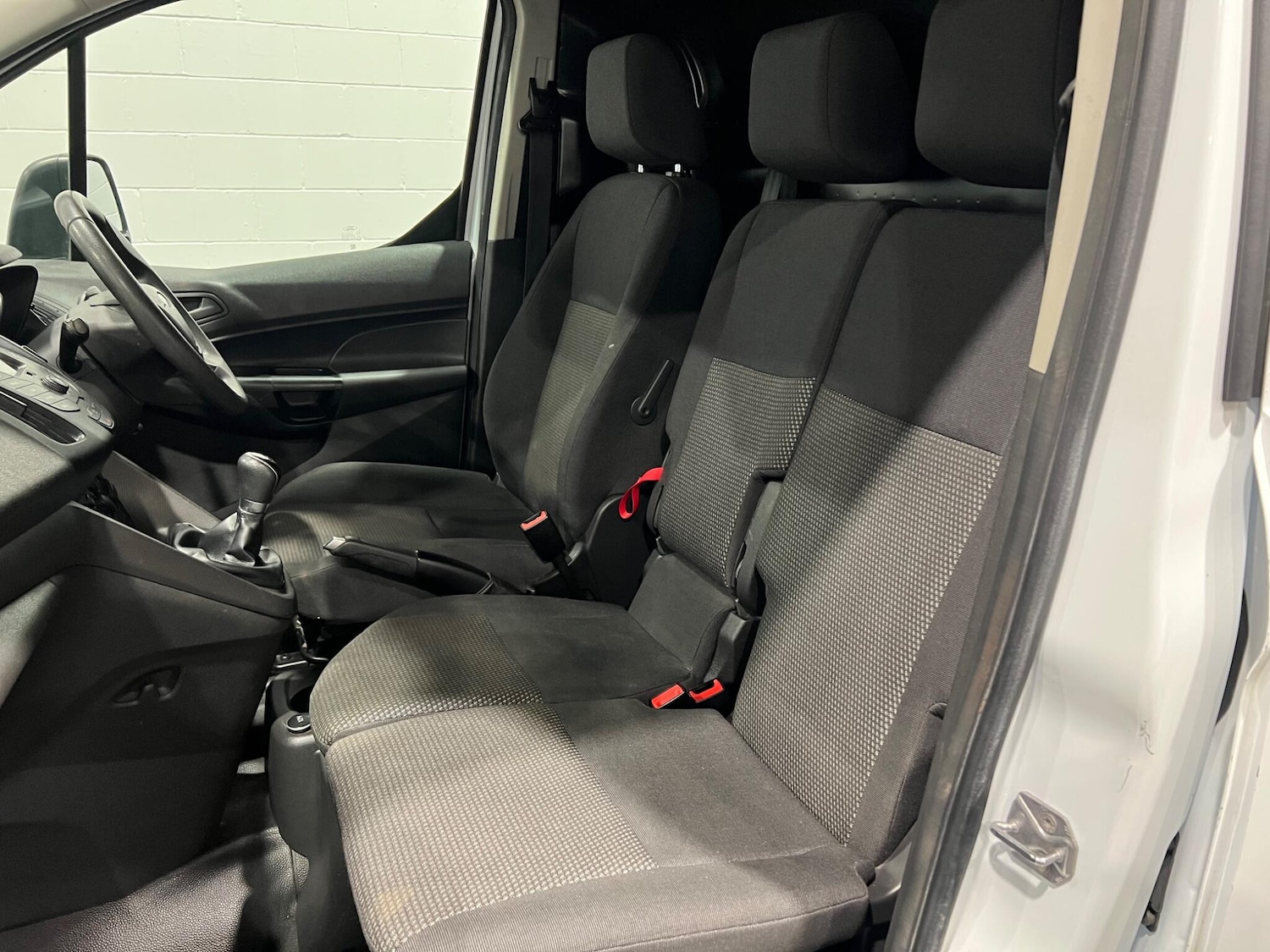 Used Ford Transit Connect 2017 for sale - 76389193: Photo 16
