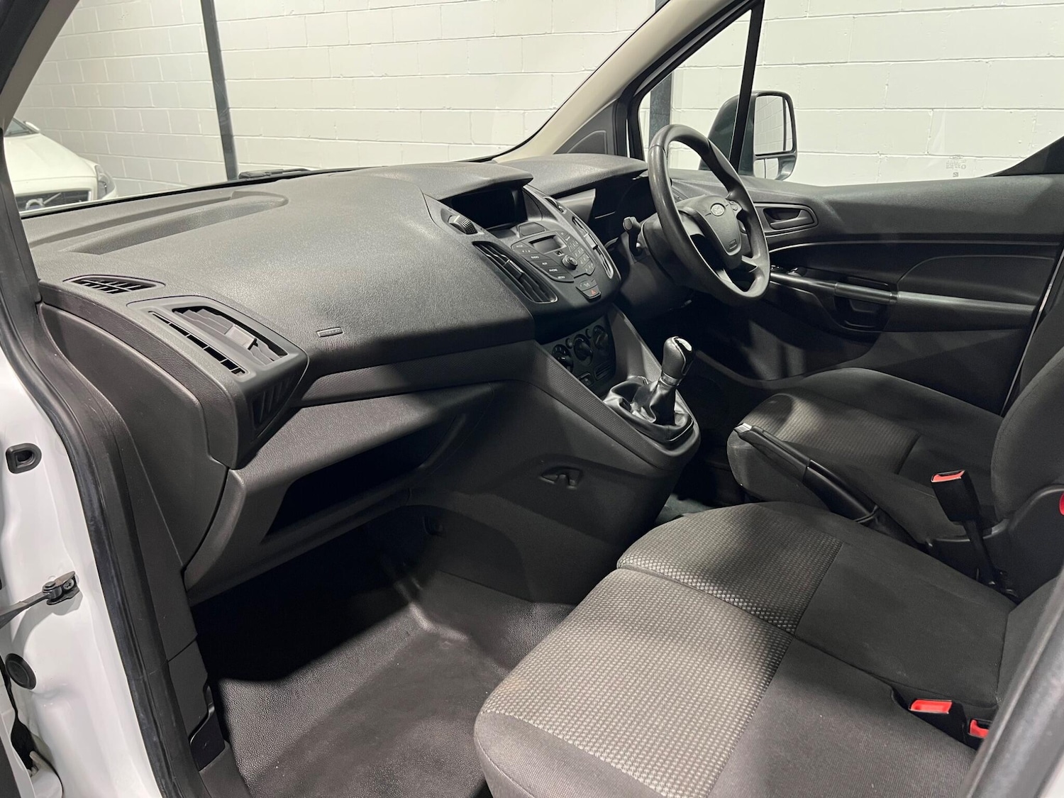 Used Ford Transit Connect 2017 for sale - 76389193: Photo 17