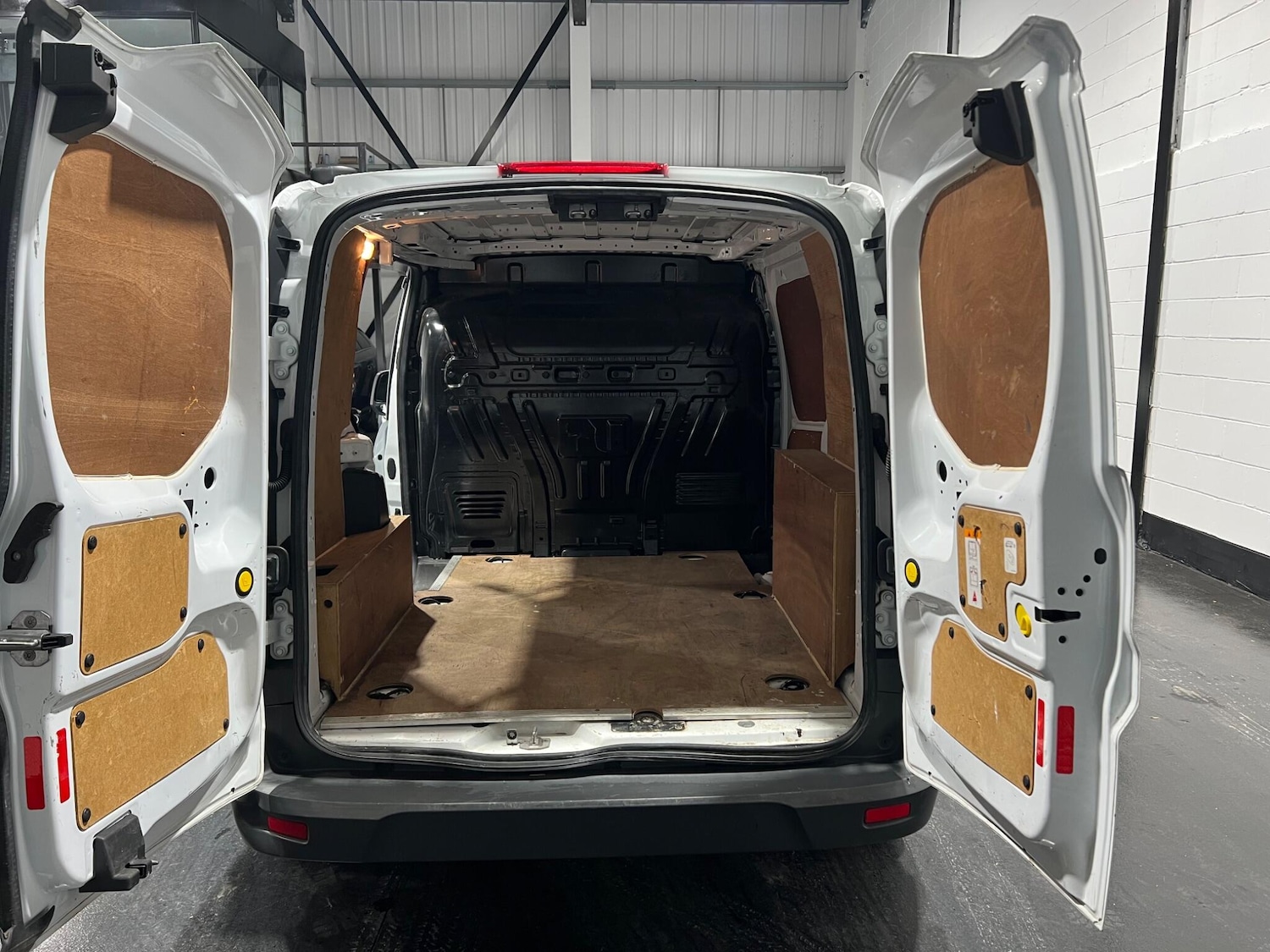 Used Ford Transit Connect 2017 for sale - 76389193: Photo 19