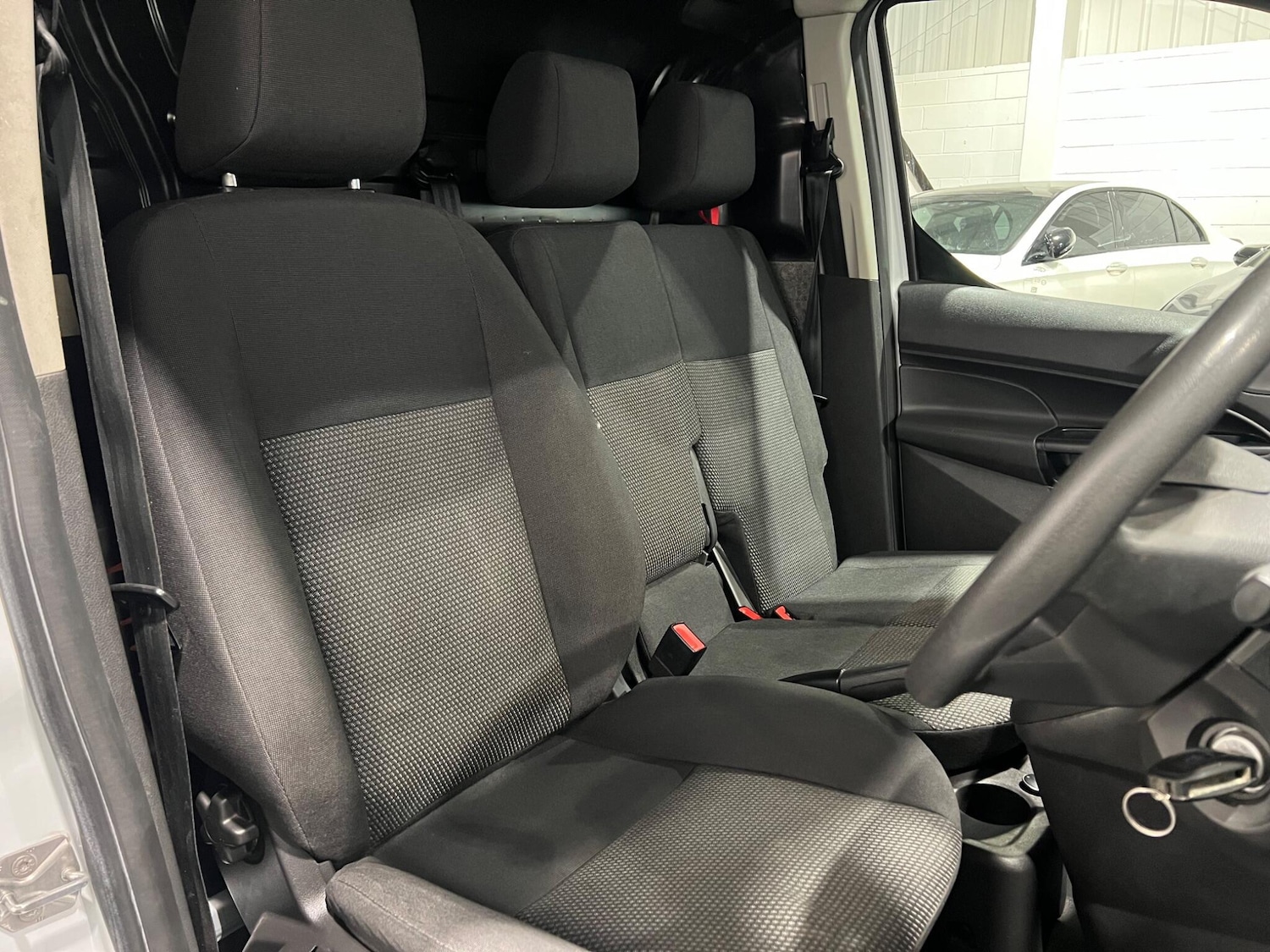 Used Ford Transit Connect 2017 for sale - 76389193: Photo 8