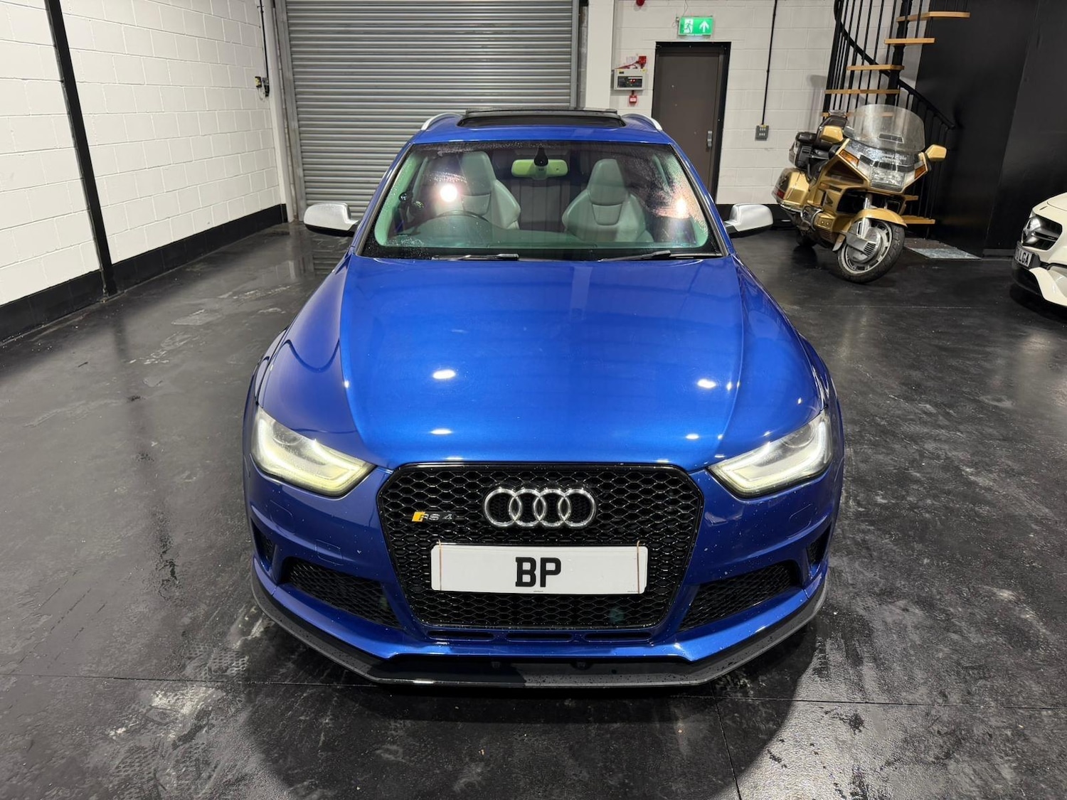 Used Audi RS4 2013 for sale - 77538161: Photo 2
