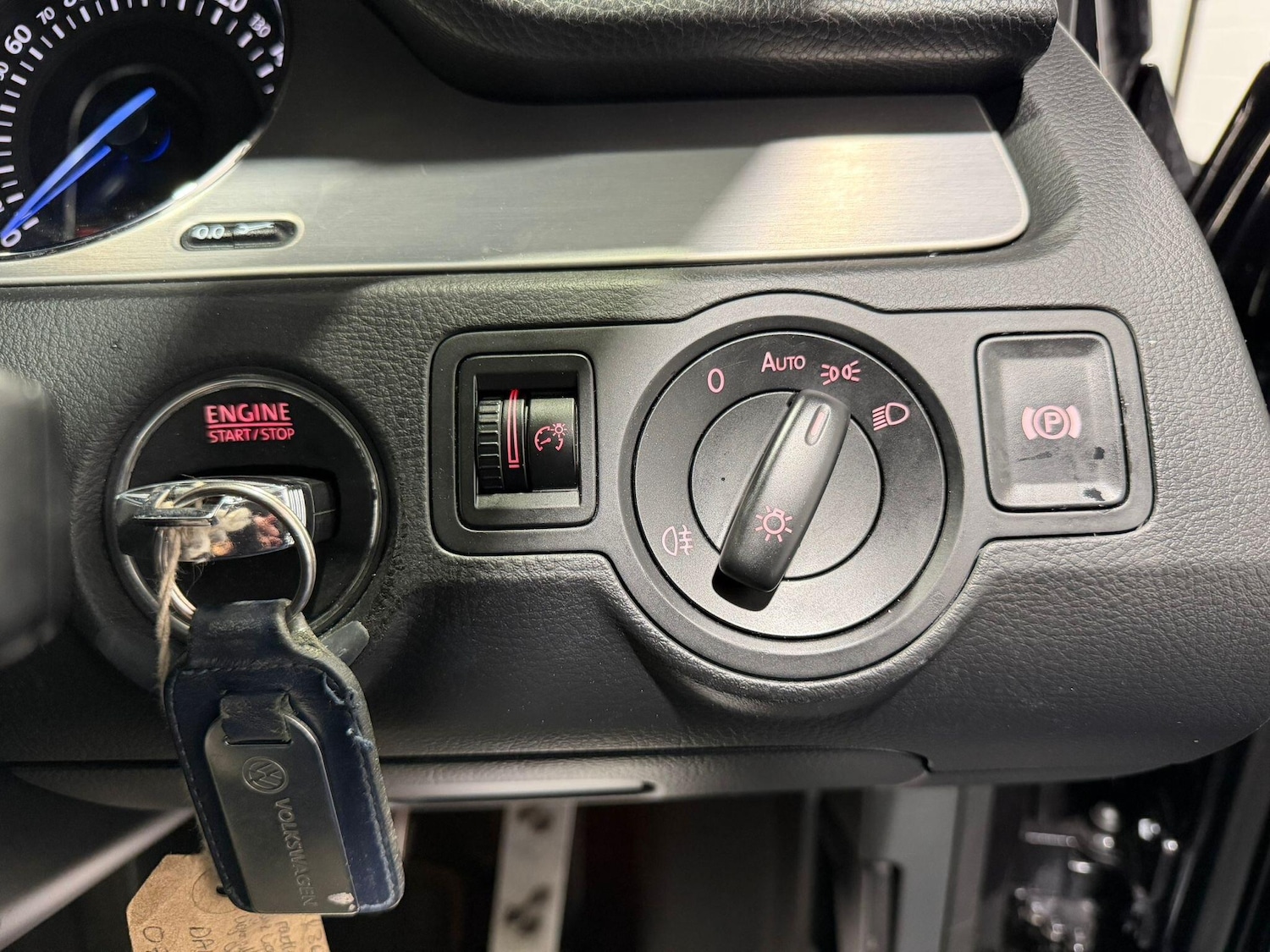 Used Volkswagen Passat for sale - 77441349: Photo 25