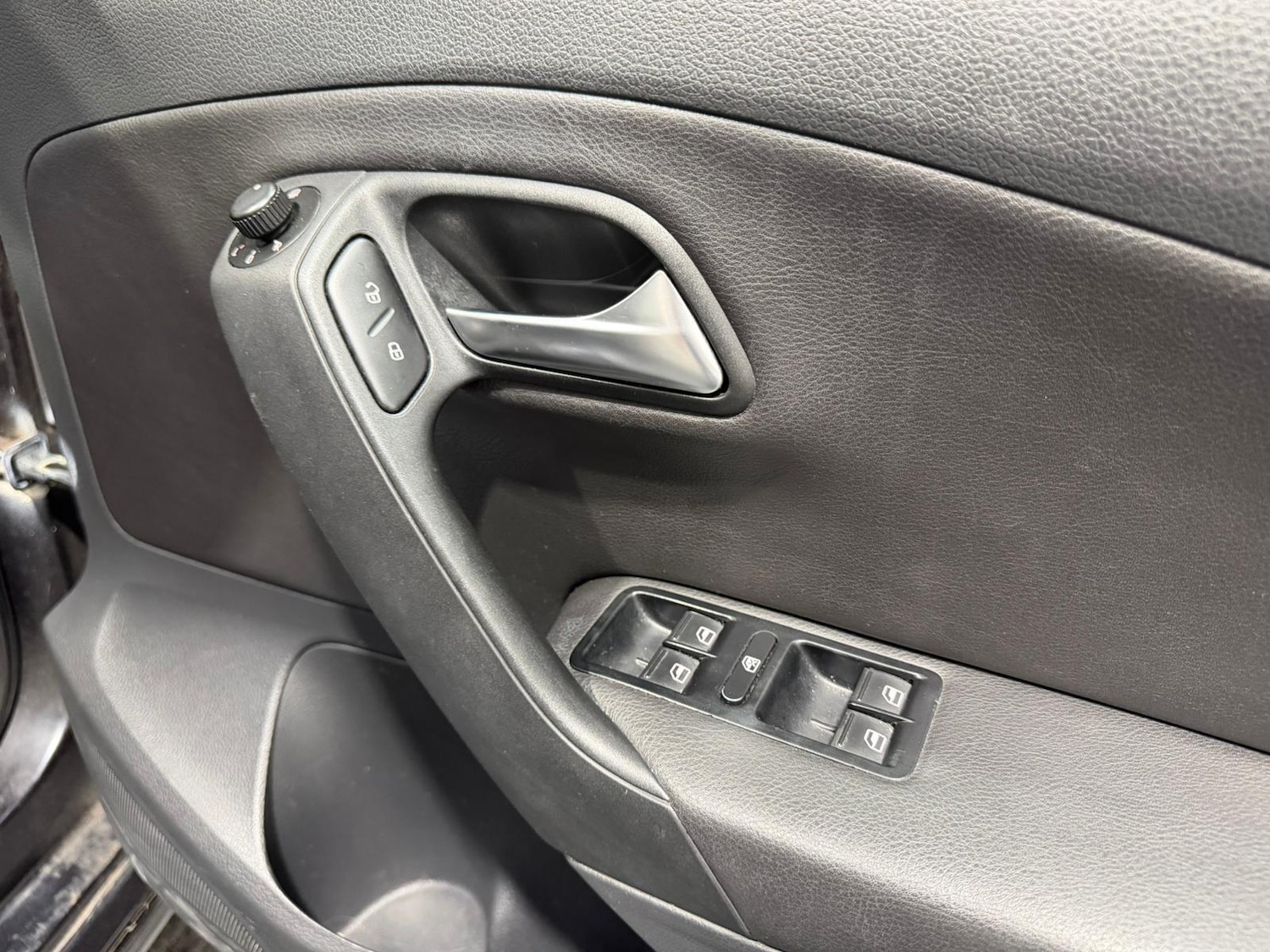 Used Volkswagen Polo 2013 for sale - 77992956: Photo 23