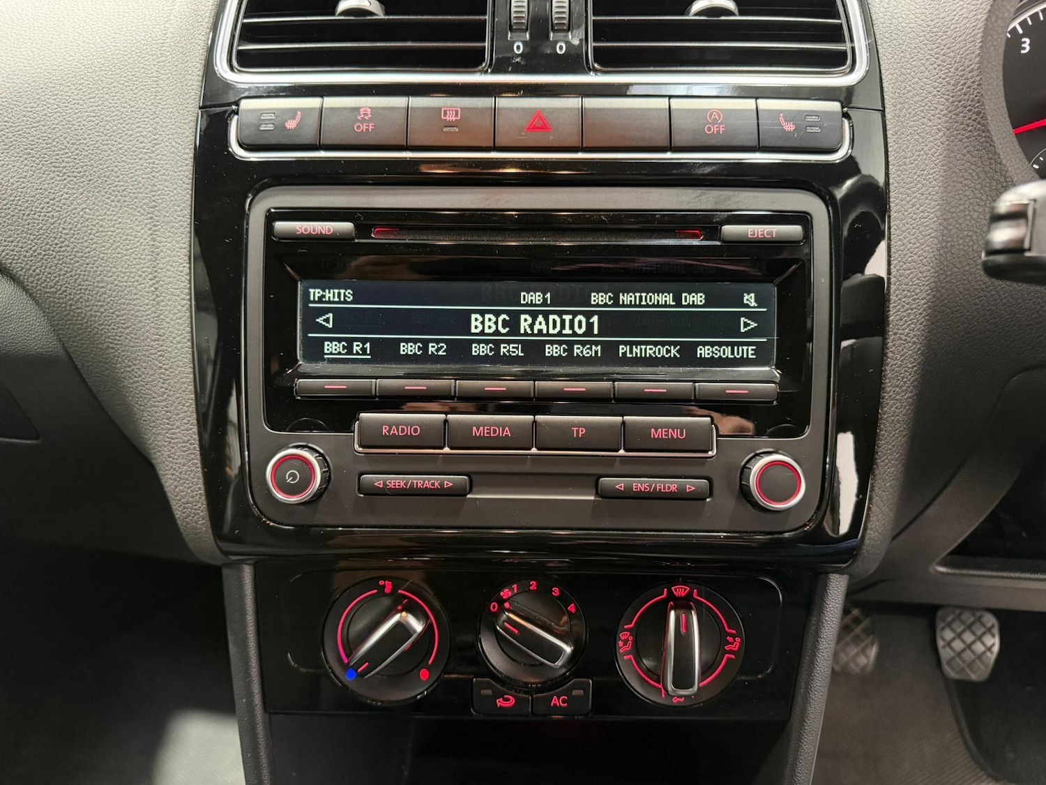 Used Volkswagen Polo 2013 for sale - 77992956: Photo 30