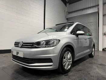 Used Volkswagen Touran 2020 for sale - 79092646: Photo