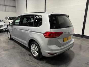 Used Volkswagen Touran 2020 for sale - 79092646: Photo