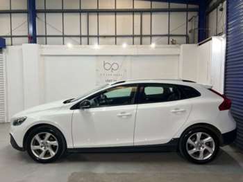 Used Volvo V40 Cross Country 2015 for sale - 74965303: Photo