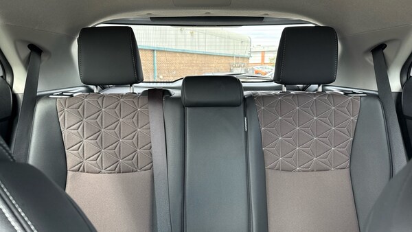 Used Toyota Yaris Cross 2023 for sale - 75638472: Photo 15