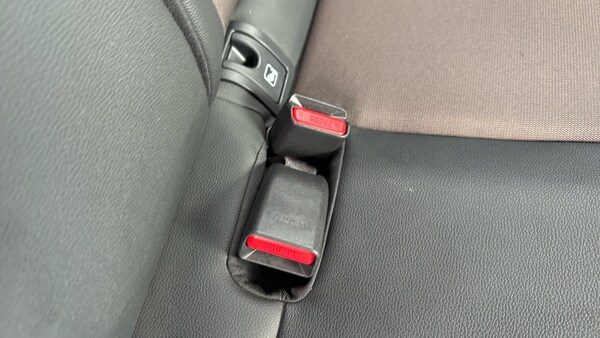 Used Toyota Yaris Cross 2023 for sale - 75638472: Photo 17