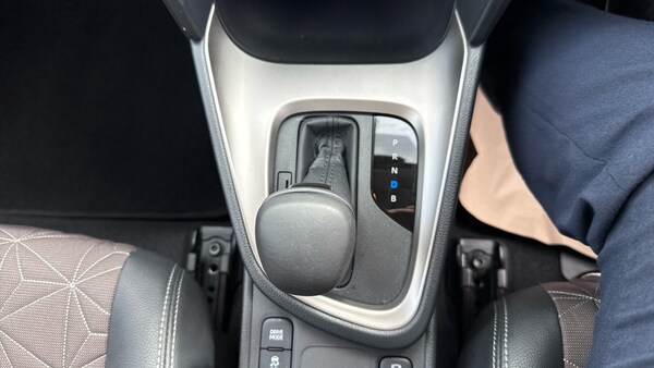 Used Toyota Yaris Cross 2023 for sale - 75638472: Photo 30