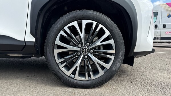 Used Toyota Yaris Cross 2023 for sale - 75638472: Photo 7