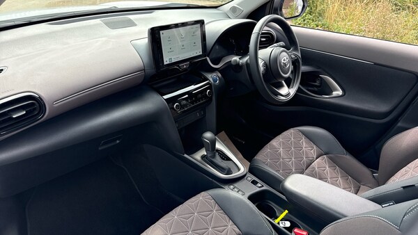 Used Toyota Yaris Cross 2023 for sale - 75638472: Photo 9