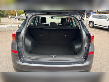 Used Hyundai TUCSON 2019 for sale - 76181302: Photo 4