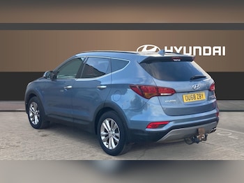 Used Hyundai Santa Fe 2018 for sale - 76422203: Photo