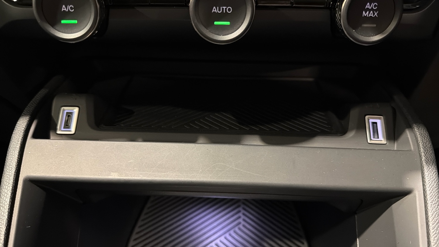 Used Citroen C4 2024 for sale - 77893187: Photo 32