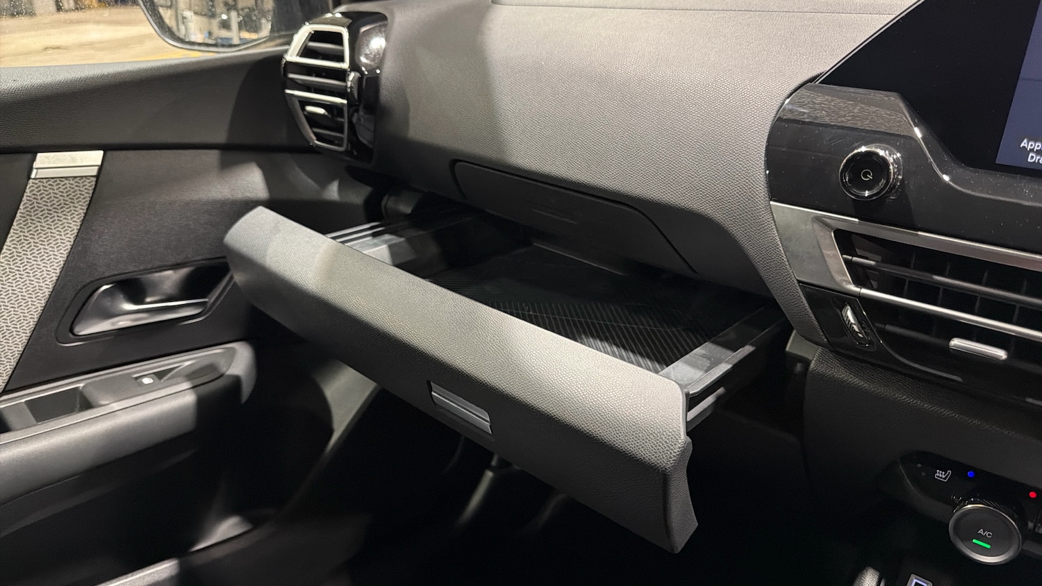 Used Citroen C4 2024 for sale - 77893187: Photo 42