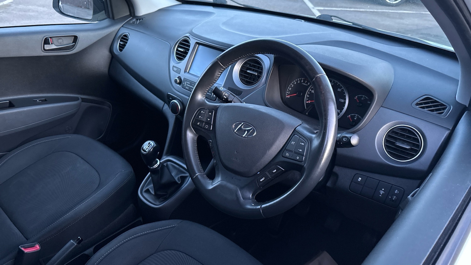 Used Hyundai i10 2019 for sale - 77777447: Photo 11